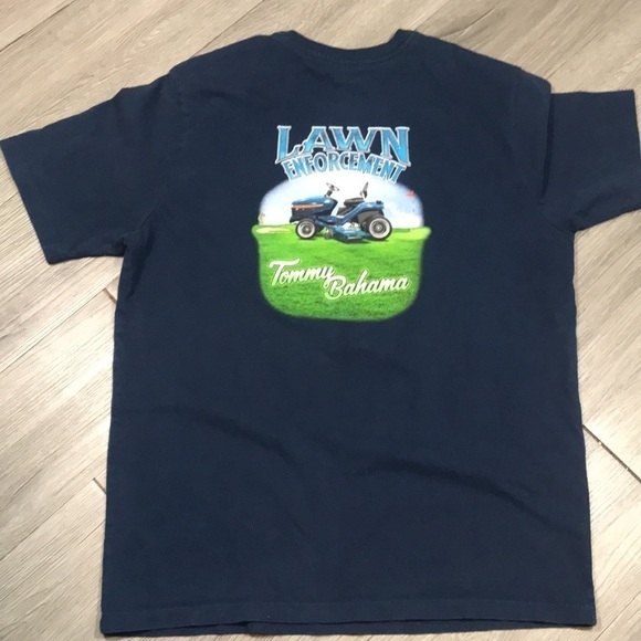Tommy Bahama “Lawn Enforcement” Navy Short Sleeve Screen Print T-Shirt size S - Picture 6 of 7